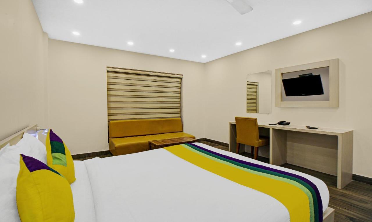 Itsy Hotels Transit Express コルカタ エクステリア 写真